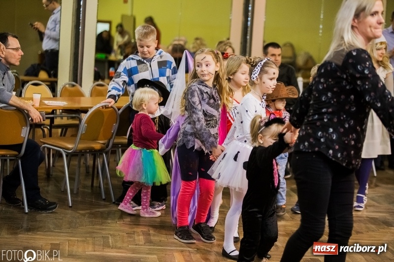 Zdjęcie w galerii na portalu naszraciborz.pl: Dziecięcy bal przebierańców w Krzanowicach wiadomości z regionu