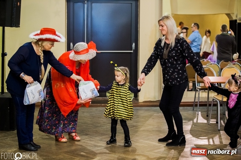 Zdjęcie w galerii na portalu naszraciborz.pl: Dziecięcy bal przebierańców w Krzanowicach wiadomości z regionu