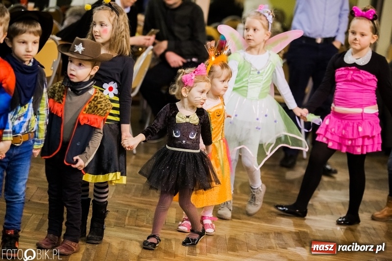 Zdjęcie w galerii na portalu naszraciborz.pl: Dziecięcy bal przebierańców w Krzanowicach wiadomości z regionu