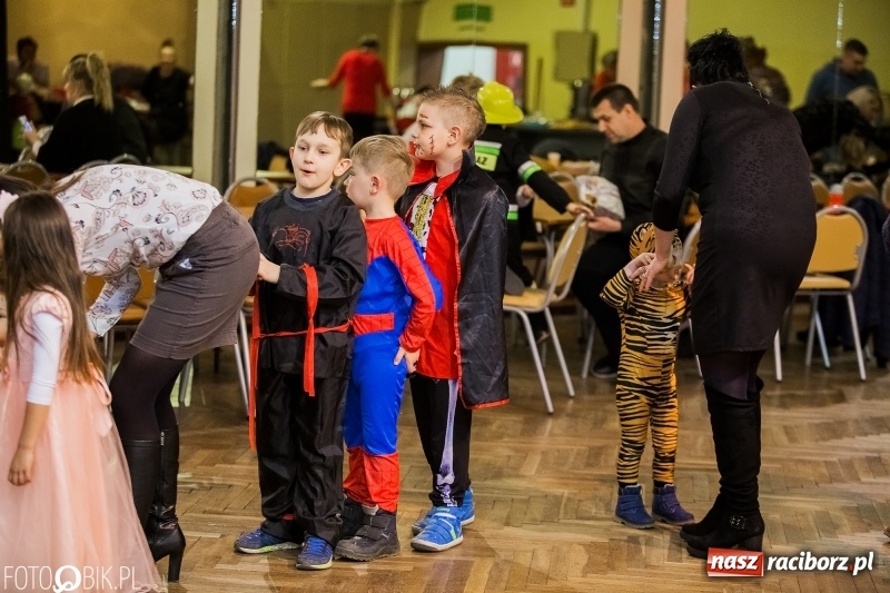 Zdjęcie w galerii na portalu naszraciborz.pl: Dziecięcy bal przebierańców w Krzanowicach wiadomości z regionu