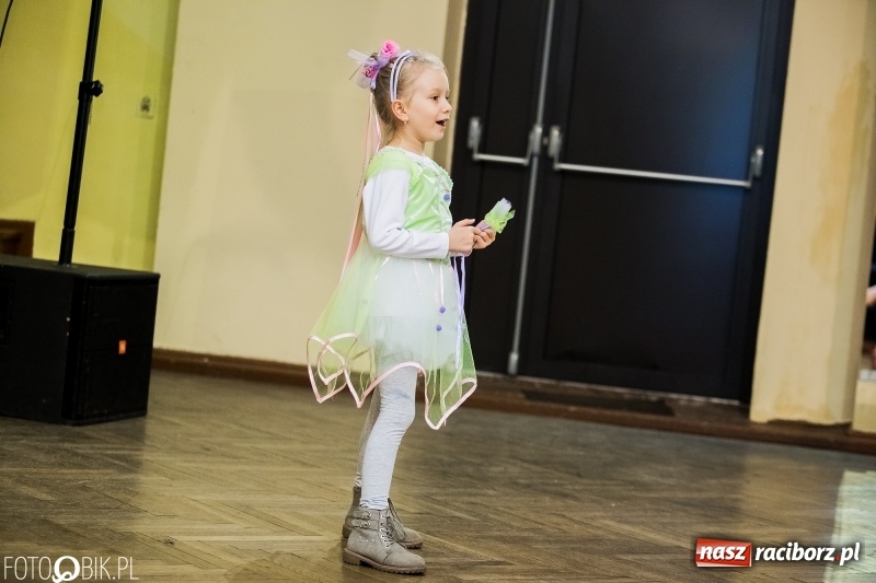 Zdjęcie w galerii na portalu naszraciborz.pl: Dziecięcy bal przebierańców w Krzanowicach wiadomości z regionu