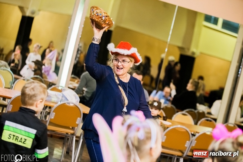 Zdjęcie w galerii na portalu naszraciborz.pl: Dziecięcy bal przebierańców w Krzanowicach wiadomości z regionu