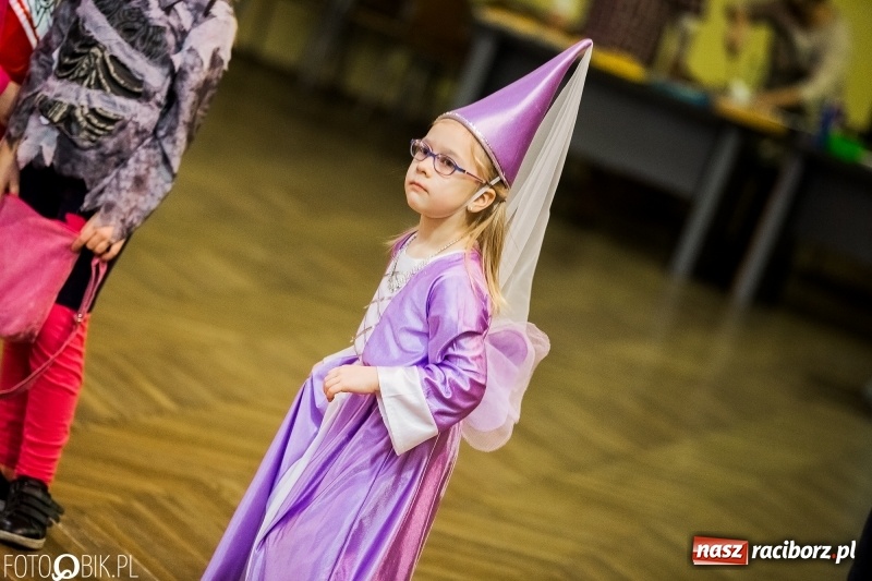 Zdjęcie w galerii na portalu naszraciborz.pl: Dziecięcy bal przebierańców w Krzanowicach wiadomości z regionu