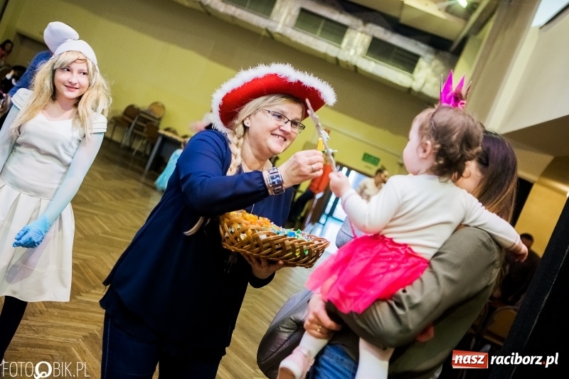 Zdjęcie w galerii na portalu naszraciborz.pl: Dziecięcy bal przebierańców w Krzanowicach wiadomości z regionu