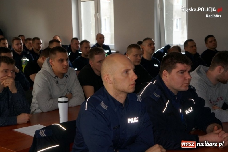 Zdjęcie w galerii na portalu naszraciborz.pl: Raciborscy funkcjonariusze na szkoleniu z udziałem wykładowców Szkoły Policji w Katowicach wiadomości z regionu