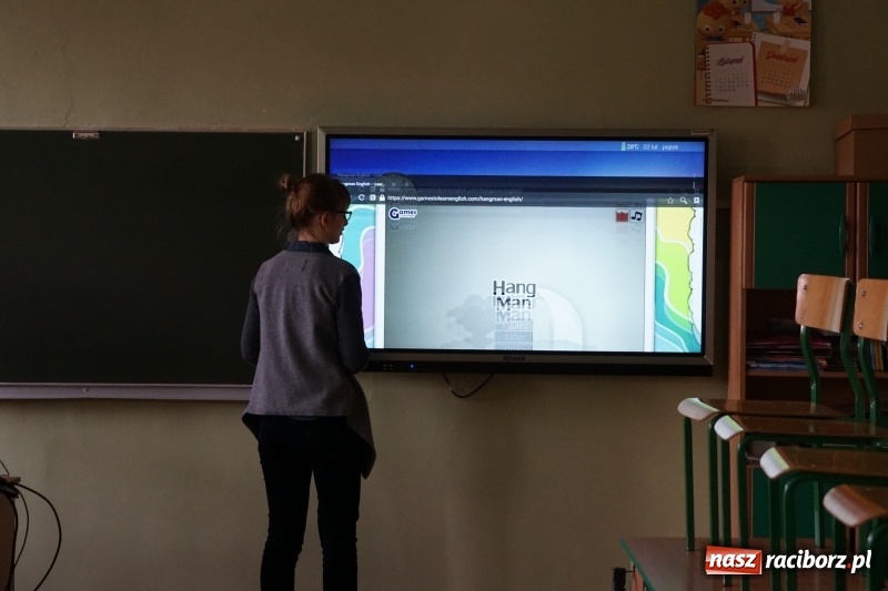 Zdjęcie w galerii na portalu naszraciborz.pl: Tablice interaktywne w raciborskich szkołach wiadomości z regionu