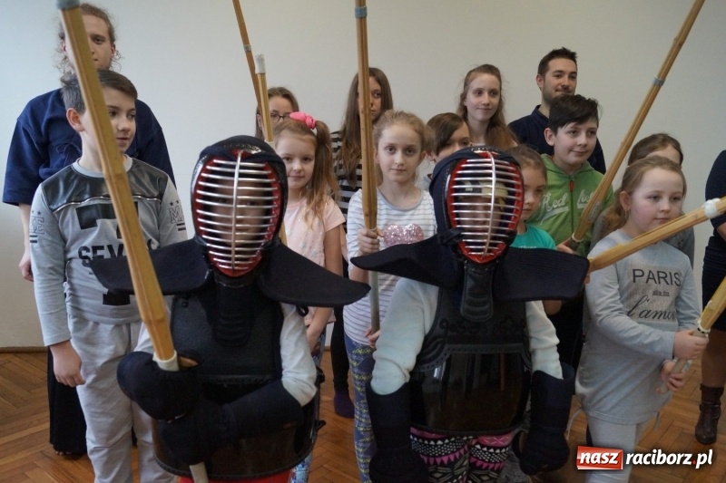 Zdjęcie w galerii na portalu naszraciborz.pl: Dzieci z gminy Nędza wojownikami kendo. Trwa Akcja Zima 2018 wiadomości z regionu