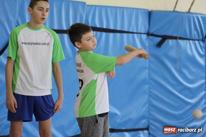 Zdjęcie w galerii na portalu naszraciborz.pl: Sparing schlagballistów Cyprzanowa i Wojnowic w Pietrowicach Wielkich wiadomości z regionu