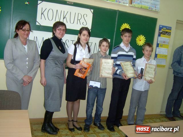 Zdjęcie w galerii na portalu naszraciborz.pl: Humanistyczna rywalizacja w SP4 wiadomości z regionu