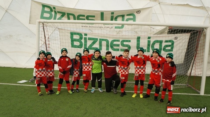 Zdjęcie w galerii na portalu naszraciborz.pl: Zespół żaków LKS Tworków na Oshee Cup 2018 w Krakowie wiadomości z regionu