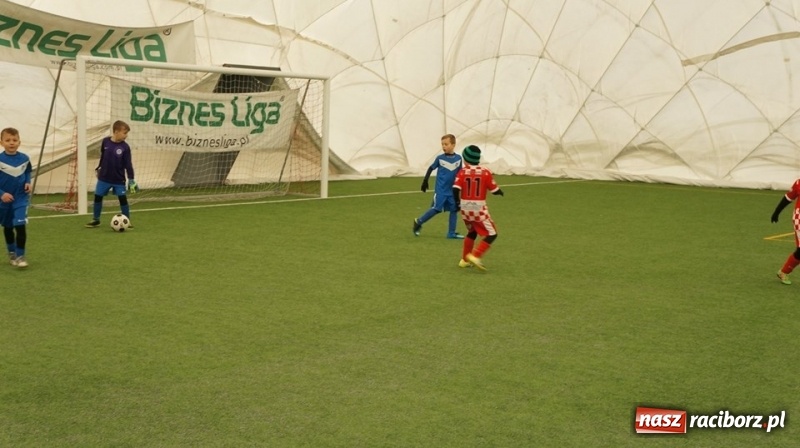 Zdjęcie w galerii na portalu naszraciborz.pl: Zespół żaków LKS Tworków na Oshee Cup 2018 w Krakowie wiadomości z regionu