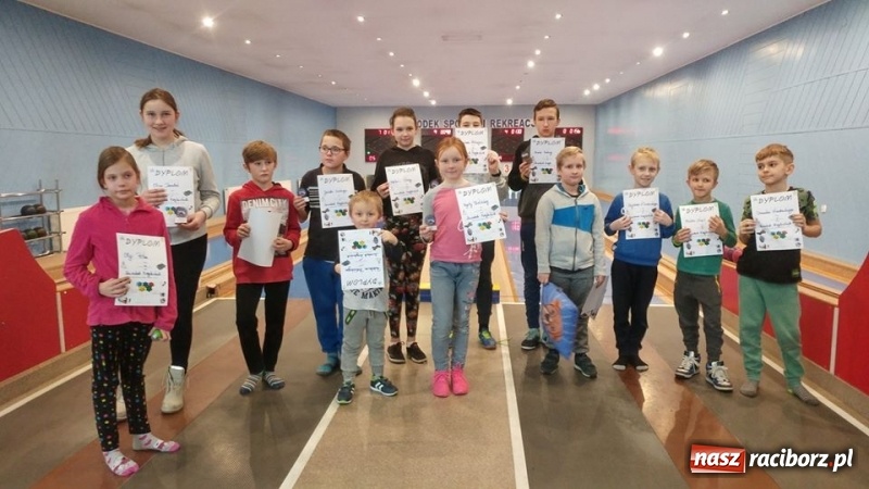 Zdjęcie w galerii na portalu naszraciborz.pl: Turniej kręglarski w ramach akcji Zima w Mieście wiadomości z regionu
