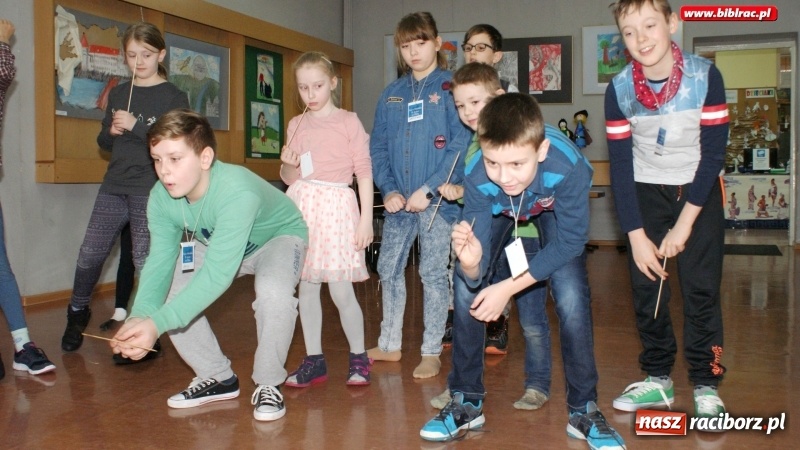 Zdjęcie w galerii na portalu naszraciborz.pl: Ferie w bibliotece z mitologią grecką wiadomości z regionu