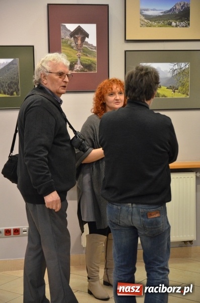 Zdjęcie w galerii na portalu naszraciborz.pl: Wystawa zdjęć Marka Rapnickiego w galerii Obok wiadomości z regionu