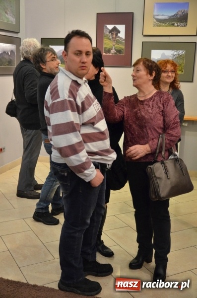 Zdjęcie w galerii na portalu naszraciborz.pl: Wystawa zdjęć Marka Rapnickiego w galerii Obok wiadomości z regionu