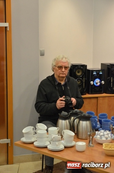 Zdjęcie w galerii na portalu naszraciborz.pl: Wystawa zdjęć Marka Rapnickiego w galerii Obok wiadomości z regionu