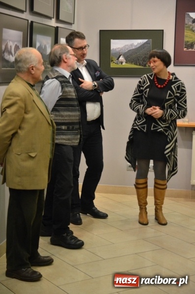 Zdjęcie w galerii na portalu naszraciborz.pl: Wystawa zdjęć Marka Rapnickiego w galerii Obok wiadomości z regionu