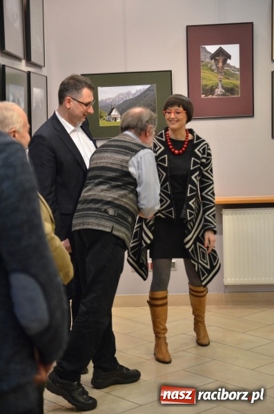 Zdjęcie w galerii na portalu naszraciborz.pl: Wystawa zdjęć Marka Rapnickiego w galerii Obok wiadomości z regionu