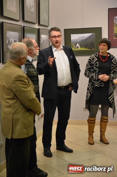 Zdjęcie w galerii na portalu naszraciborz.pl: Wystawa zdjęć Marka Rapnickiego w galerii Obok wiadomości z regionu