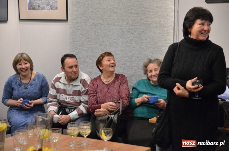 Zdjęcie w galerii na portalu naszraciborz.pl: Wystawa zdjęć Marka Rapnickiego w galerii Obok wiadomości z regionu