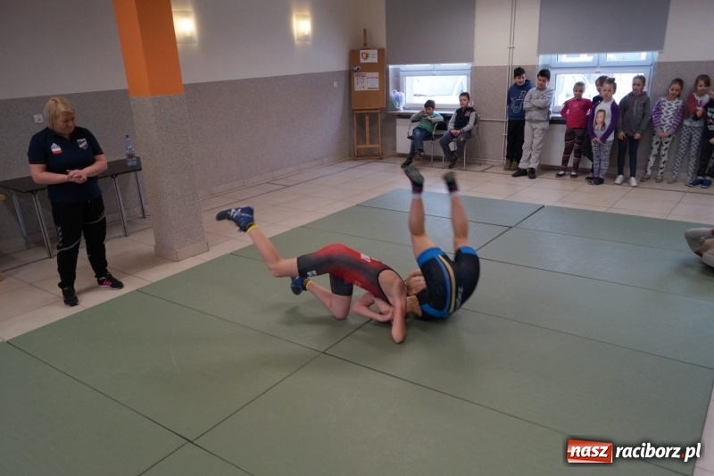 Zdjęcie w galerii na portalu naszraciborz.pl: Zapasy jak sumo w ferie w Nędzy wiadomości z regionu