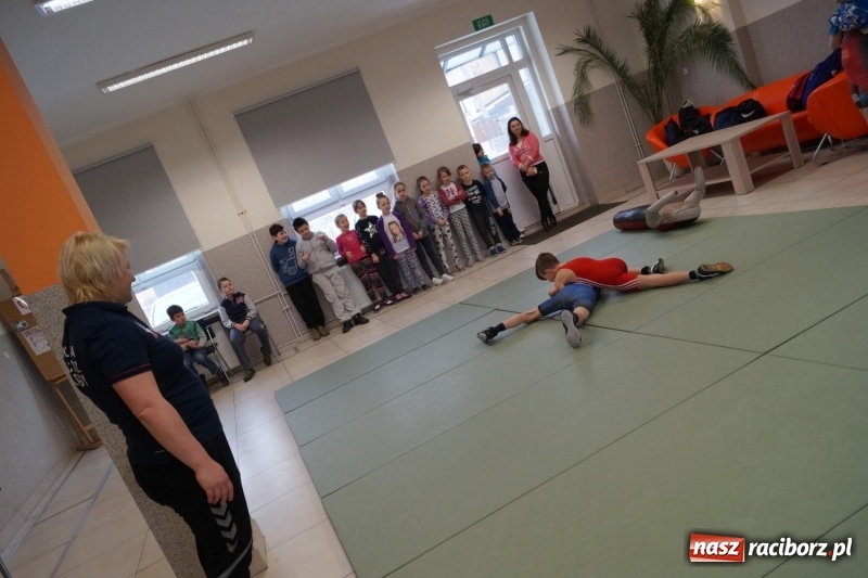 Zdjęcie w galerii na portalu naszraciborz.pl: Zapasy jak sumo w ferie w Nędzy wiadomości z regionu