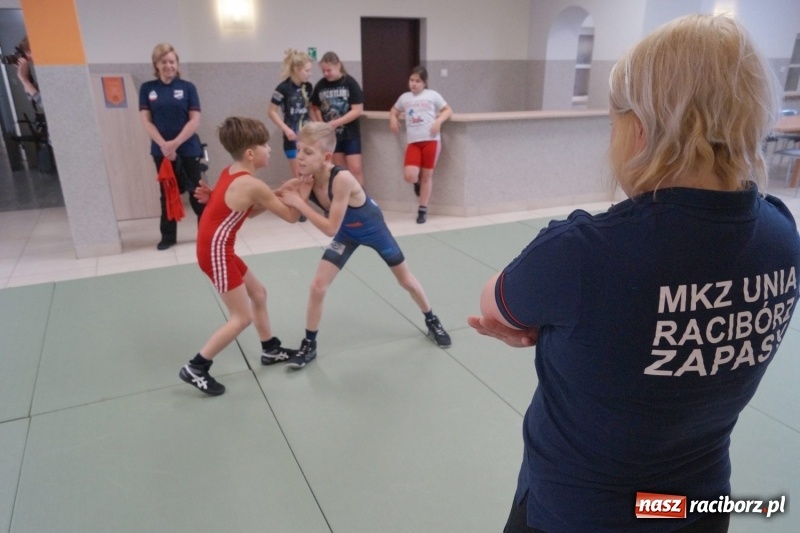 Zdjęcie w galerii na portalu naszraciborz.pl: Zapasy jak sumo w ferie w Nędzy wiadomości z regionu