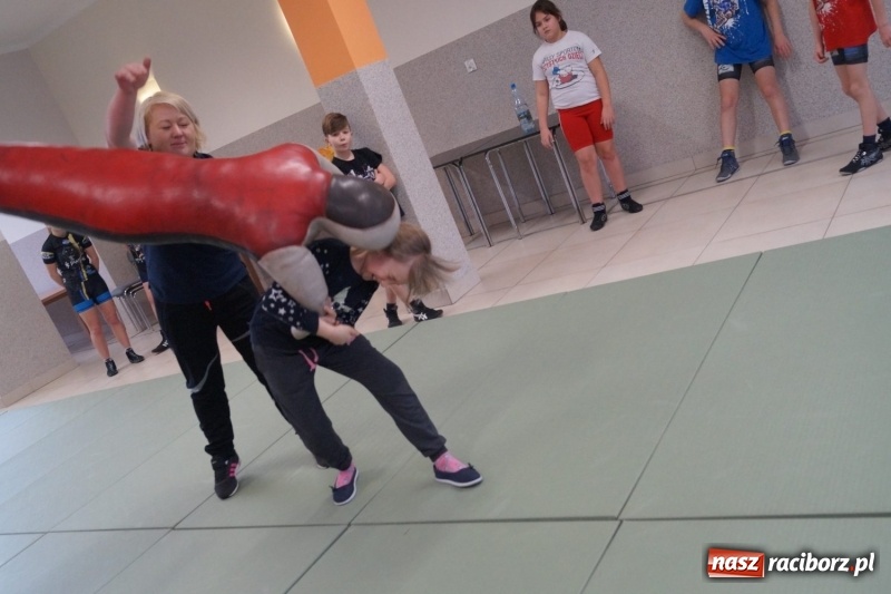 Zdjęcie w galerii na portalu naszraciborz.pl: Zapasy jak sumo w ferie w Nędzy wiadomości z regionu