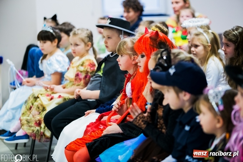 Zdjęcie w galerii na portalu naszraciborz.pl: Kolorowy bal karnawałowy w Pietrowicach Wielkich wiadomości z regionu