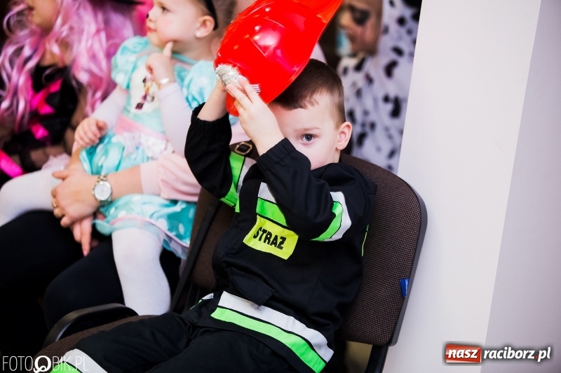 Zdjęcie w galerii na portalu naszraciborz.pl: Kolorowy bal karnawałowy w Pietrowicach Wielkich wiadomości z regionu