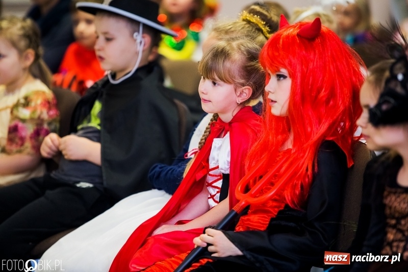 Zdjęcie w galerii na portalu naszraciborz.pl: Kolorowy bal karnawałowy w Pietrowicach Wielkich wiadomości z regionu