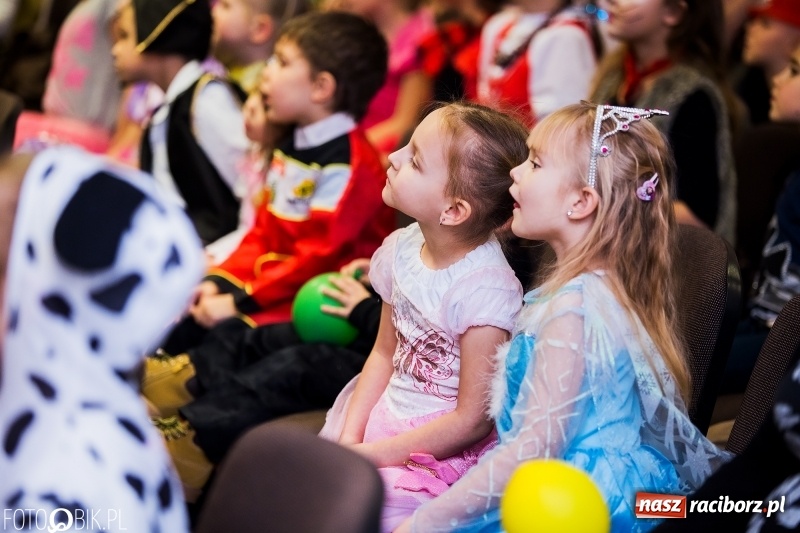 Zdjęcie w galerii na portalu naszraciborz.pl: Kolorowy bal karnawałowy w Pietrowicach Wielkich wiadomości z regionu