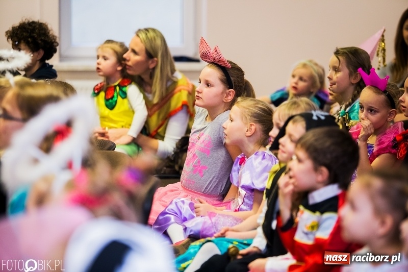 Zdjęcie w galerii na portalu naszraciborz.pl: Kolorowy bal karnawałowy w Pietrowicach Wielkich wiadomości z regionu