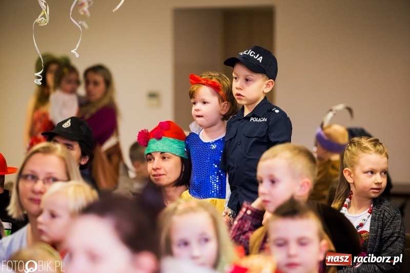 Zdjęcie w galerii na portalu naszraciborz.pl: Kolorowy bal karnawałowy w Pietrowicach Wielkich wiadomości z regionu