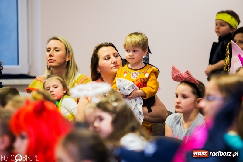 Zdjęcie w galerii na portalu naszraciborz.pl: Kolorowy bal karnawałowy w Pietrowicach Wielkich wiadomości z regionu