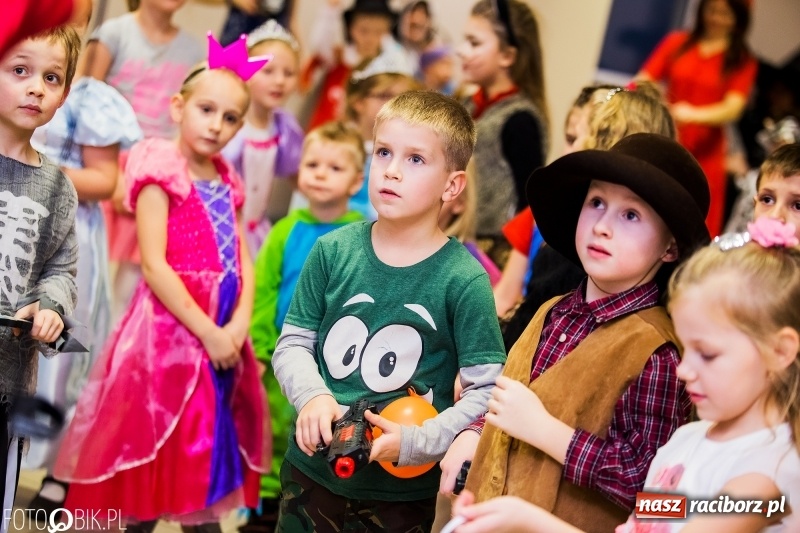 Zdjęcie w galerii na portalu naszraciborz.pl: Kolorowy bal karnawałowy w Pietrowicach Wielkich wiadomości z regionu