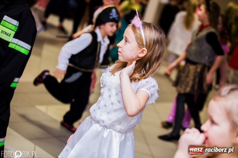 Zdjęcie w galerii na portalu naszraciborz.pl: Kolorowy bal karnawałowy w Pietrowicach Wielkich wiadomości z regionu