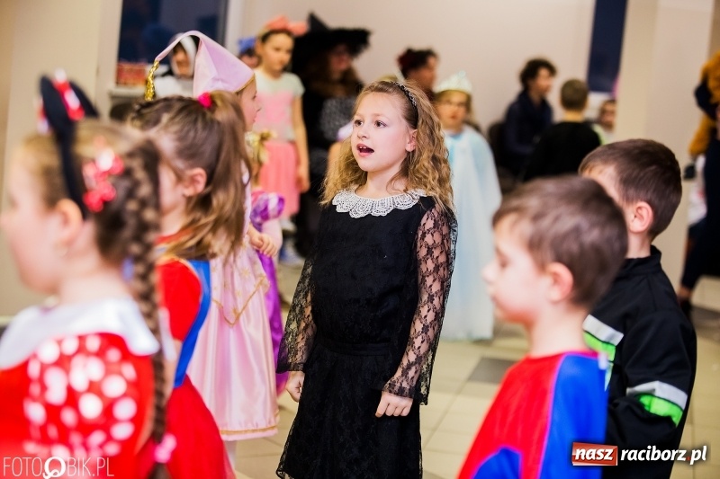 Zdjęcie w galerii na portalu naszraciborz.pl: Kolorowy bal karnawałowy w Pietrowicach Wielkich wiadomości z regionu