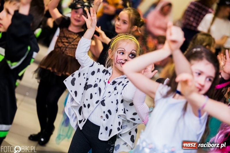 Zdjęcie w galerii na portalu naszraciborz.pl: Kolorowy bal karnawałowy w Pietrowicach Wielkich wiadomości z regionu