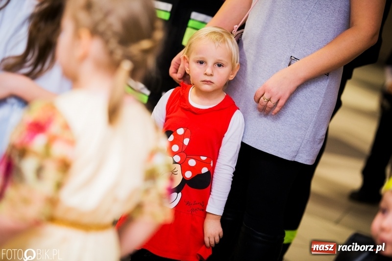 Zdjęcie w galerii na portalu naszraciborz.pl: Kolorowy bal karnawałowy w Pietrowicach Wielkich wiadomości z regionu