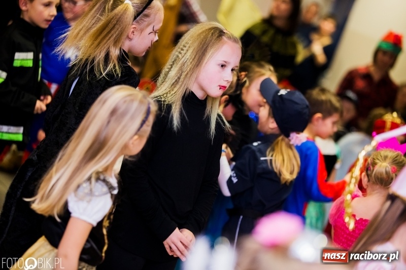 Zdjęcie w galerii na portalu naszraciborz.pl: Kolorowy bal karnawałowy w Pietrowicach Wielkich wiadomości z regionu