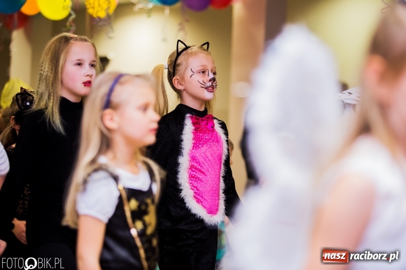Zdjęcie w galerii na portalu naszraciborz.pl: Kolorowy bal karnawałowy w Pietrowicach Wielkich wiadomości z regionu