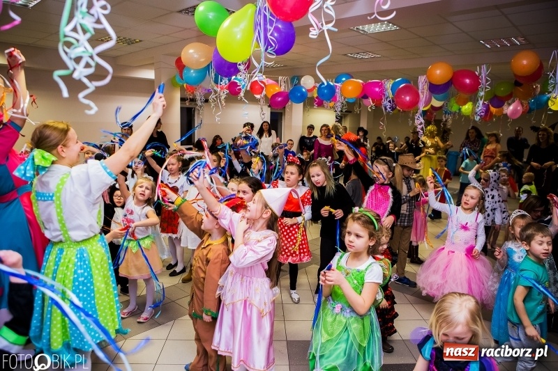 Zdjęcie w galerii na portalu naszraciborz.pl: Kolorowy bal karnawałowy w Pietrowicach Wielkich wiadomości z regionu