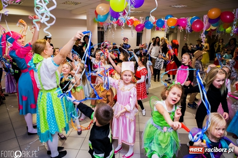 Zdjęcie w galerii na portalu naszraciborz.pl: Kolorowy bal karnawałowy w Pietrowicach Wielkich wiadomości z regionu