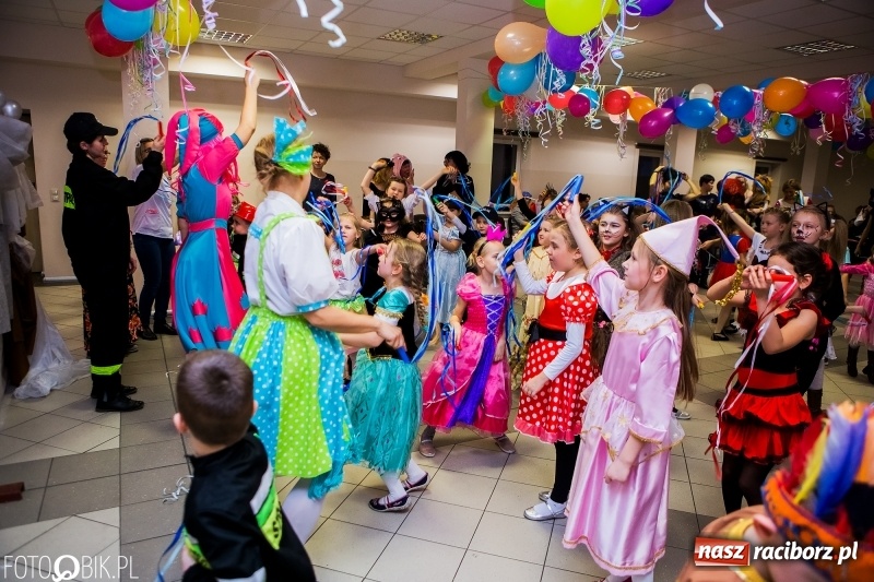 Zdjęcie w galerii na portalu naszraciborz.pl: Kolorowy bal karnawałowy w Pietrowicach Wielkich wiadomości z regionu