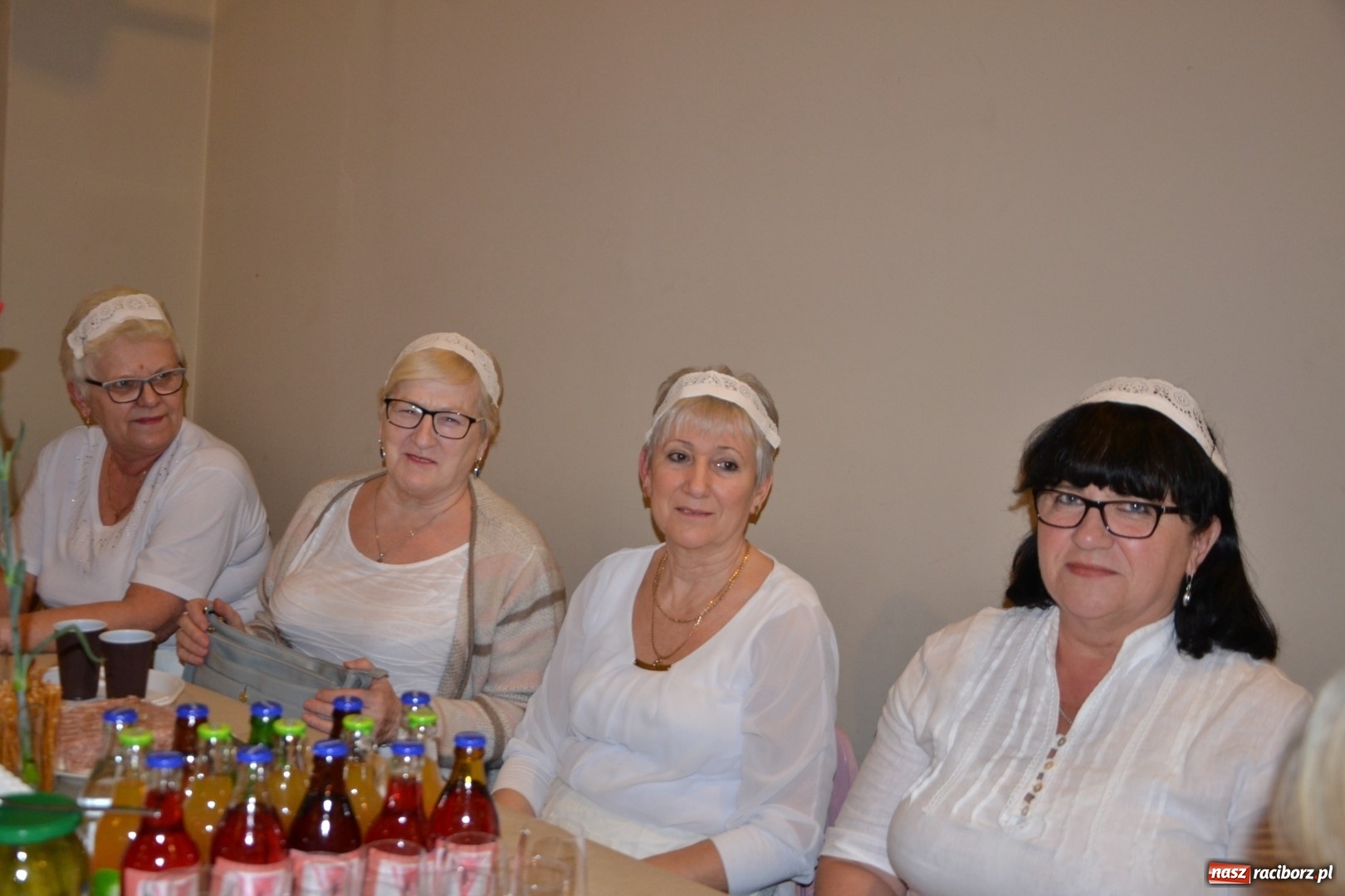 Zdjęcie w galerii na portalu naszraciborz.pl: Im więcej pączków, tym więcej szczęścia, czyli babski comber w Tworkowie  wiadomości z regionu