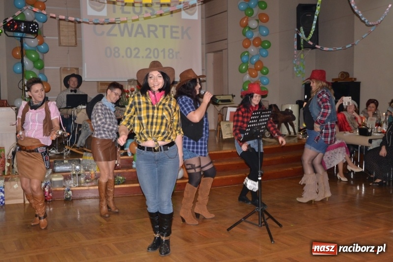 Zdjęcie w galerii na portalu naszraciborz.pl: Im więcej pączków, tym więcej szczęścia, czyli babski comber w Tworkowie  wiadomości z regionu