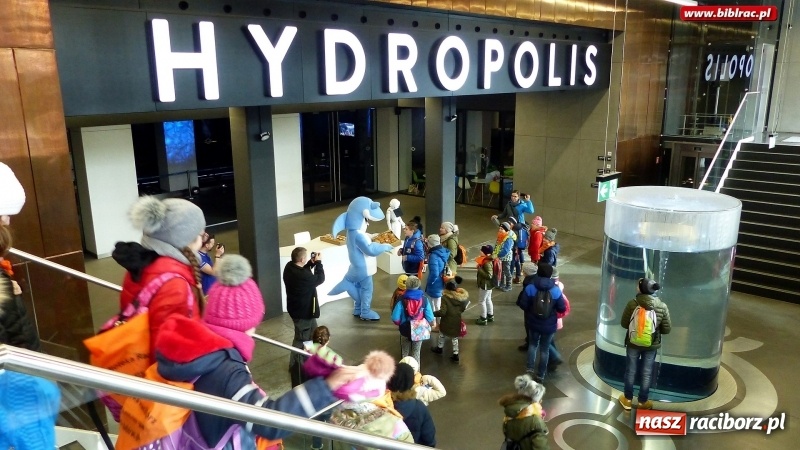 Zdjęcie w galerii na portalu naszraciborz.pl: Woda jest fantastyczna! Uczestnicy ferii z biblioteką na wycieczce w Hydropolis wiadomości z regionu