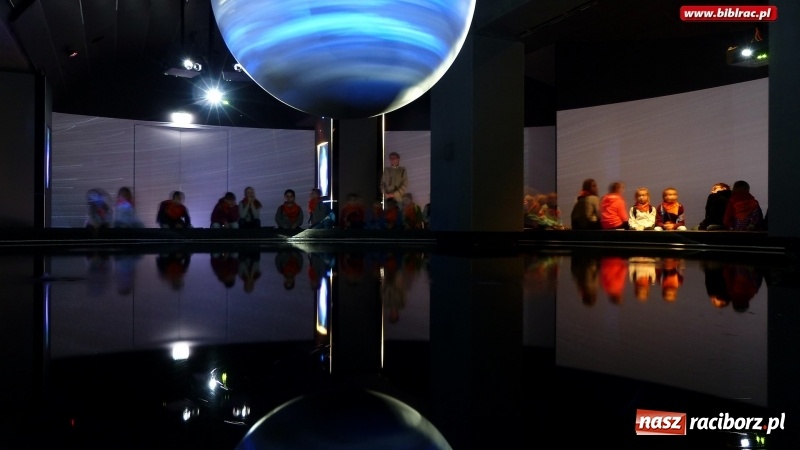 Zdjęcie w galerii na portalu naszraciborz.pl: Woda jest fantastyczna! Uczestnicy ferii z biblioteką na wycieczce w Hydropolis wiadomości z regionu