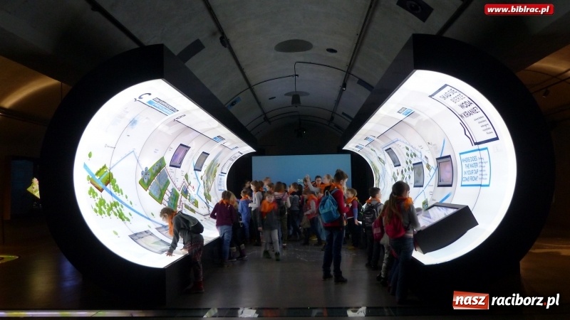 Zdjęcie w galerii na portalu naszraciborz.pl: Woda jest fantastyczna! Uczestnicy ferii z biblioteką na wycieczce w Hydropolis wiadomości z regionu